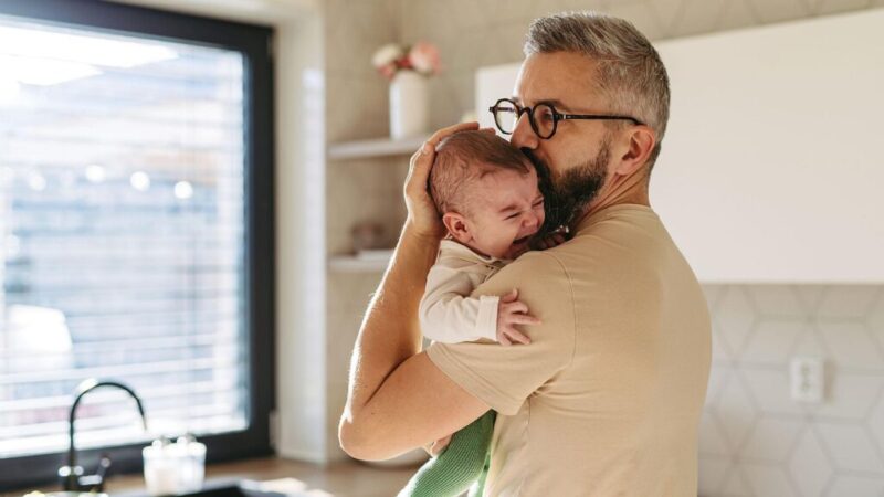 De dos días a 19 semanas: el salto histórico de los permisos de paternidad en España