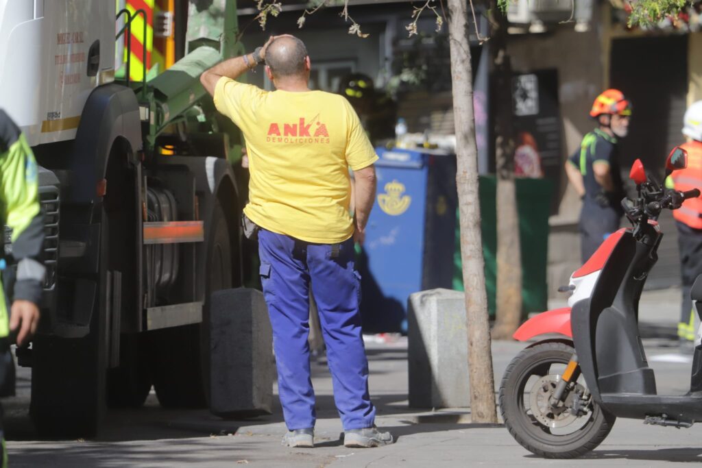 Cuatro trabajadores fallecen en el derrumbe de un edificio en obras en el centro de Madrid