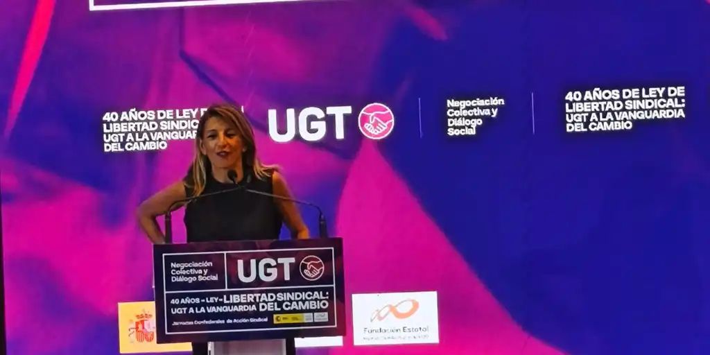 La ministra de Trabajo pide a la CEOE que vuelva al diálogo social en un encuentro de UGT