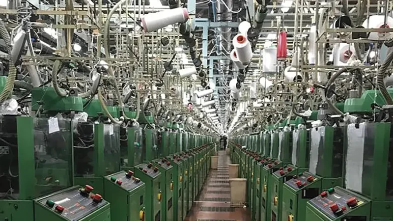 Carmen, extrabajadora de Marie Claire: «El cierre de Marie Claire va a provocar dramas personales y pérdidas de servicios en la comarca»