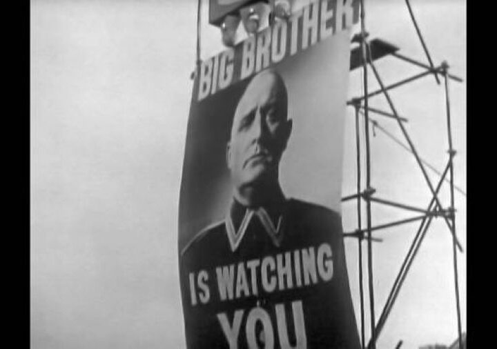 De la ficción a la realidad: la orwelliana militarización de ciudades estadounidenses por parte de Trump