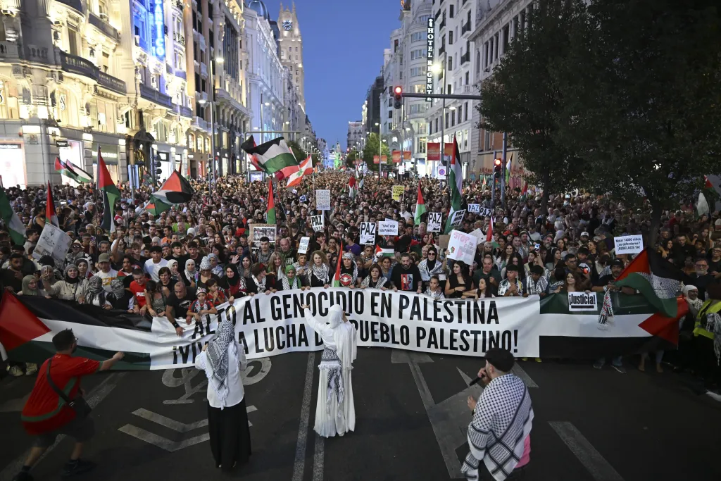 Masivas manifestaciones en toda España rechazan con contundencia el “genocidio” en Gaza