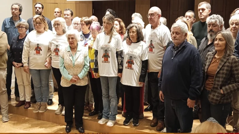 Trabajadores cristianos acompañan a las víctimas de la dana antes de comparecer en el Congreso