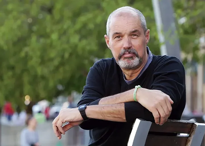 Imanol Zubero, sociólogo: «La sensación de que las cosas no van bien debe incitarnos al cambio sin nostalgias»