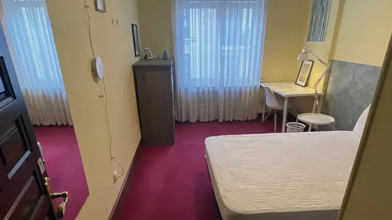 Hans Murcia, migrante con problemas de acceso a vivienda: «Quiero seguir construyendo mi estabilidad con un techo fijo»