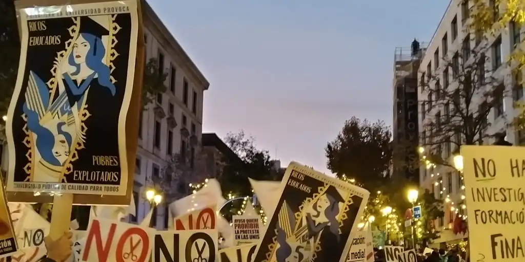 Anuncian nuevas protestas, tras la gran manifestación en defensa de las universidades públicas de Madrid,