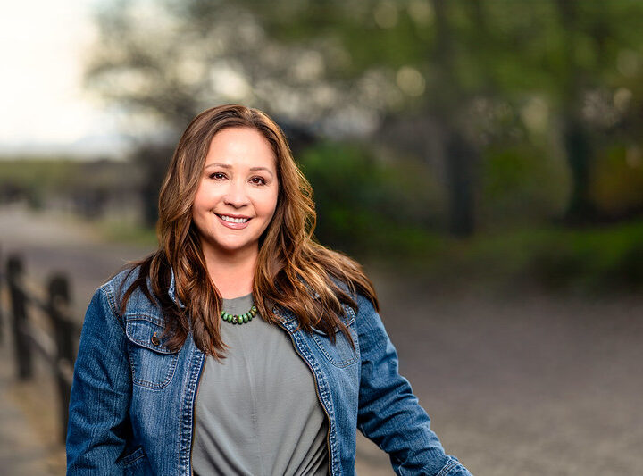 Presidente de la Cámara de Representantes de EEUU, Mike Johnson: ¡Tome ya juramento a la congresista electa Adelita Grijalva!