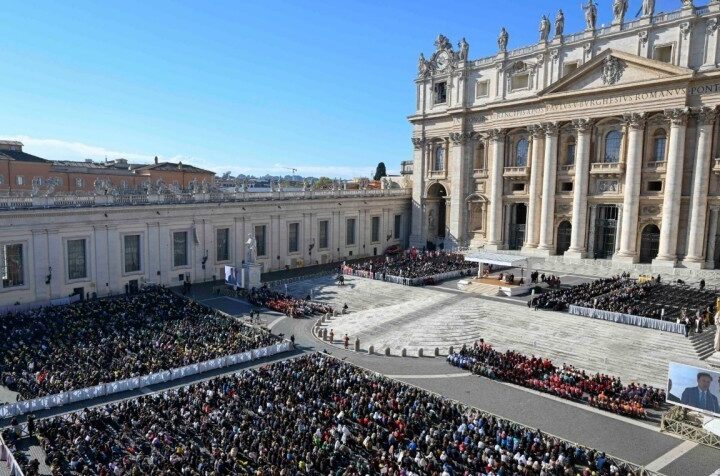 León XIV pide a las instituciones crear “oportunidades de empleo válidas” para los jóvenes