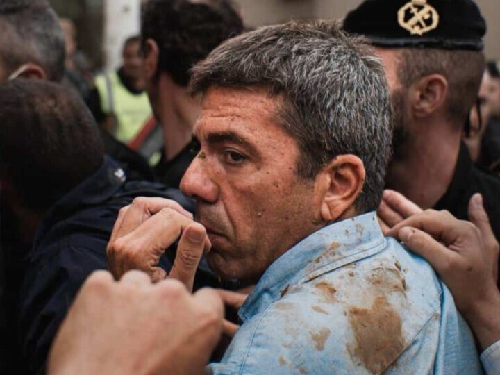 La embarrada dimisión de Mazón