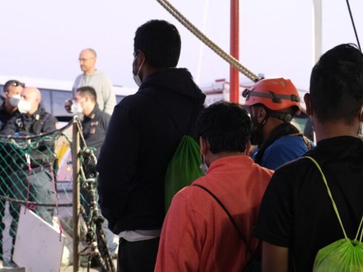 Luca Casarini: “Nos castigan porque desobedecimos una orden injusta del Gobierno italiano”