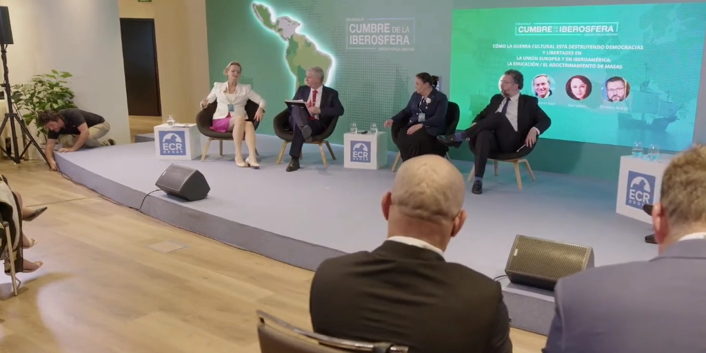 La imparable epidemia ultra sigue conquistando gobiernos