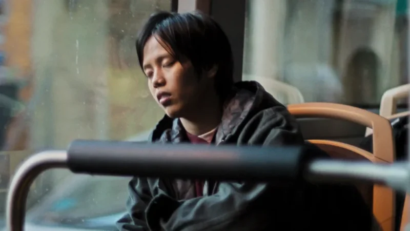 La privación de derechos de las personas migrantes reflejada en “Solo Kim”