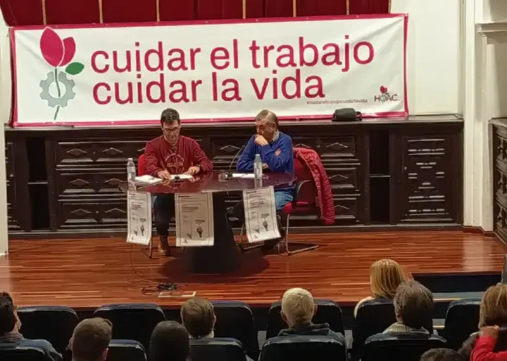Córdoba acogió la presentación del libro “Trabajo Humano, el reto pendiente”