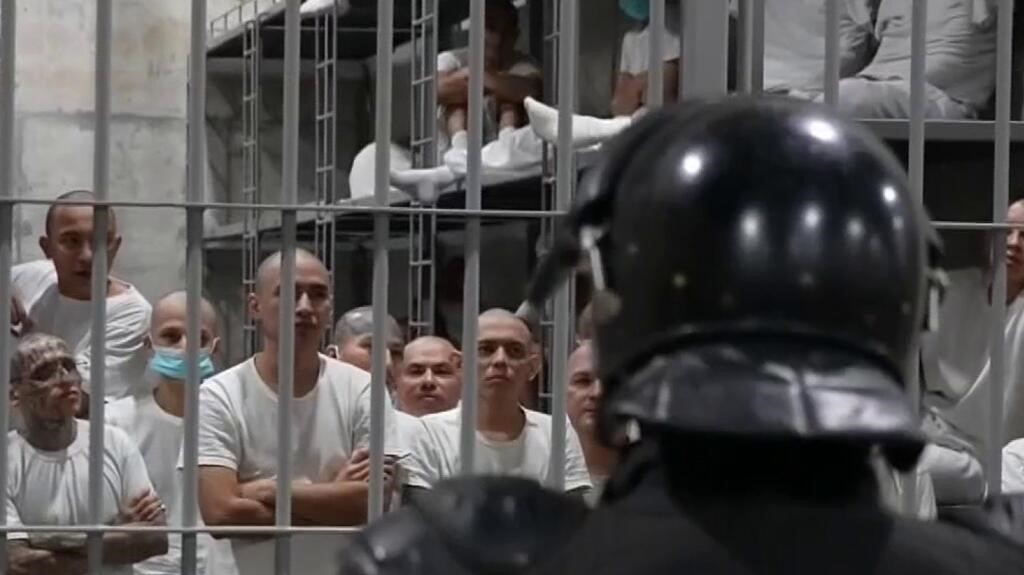 La censura de un segmento del programa “60 minutos” de CBS enciende una nueva alarma sobre la amenaza que los medios corporativos suponen para la democracia