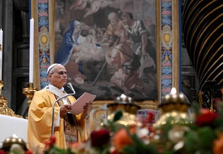 El papa León XIV centra su mensaje de Navidad en la dignidad humana, la acogida del otro y el cuidado de la vida