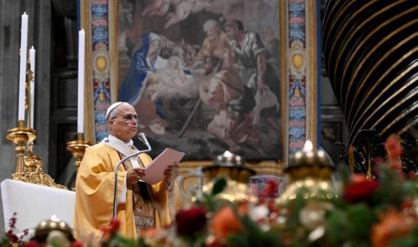 El papa León XIV centra su mensaje de Navidad en la dignidad humana, la acogida del otro y el cuidado de la vida