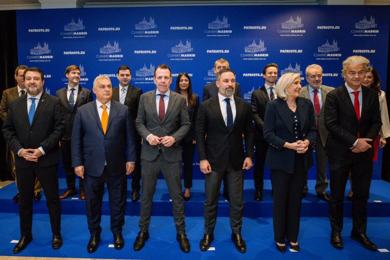 La imparable epidemia ultra sigue conquistando gobiernos