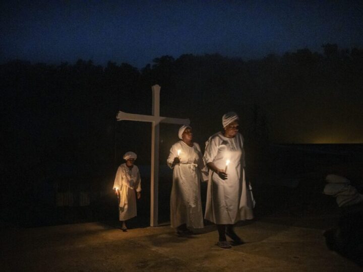 Sí a Dios, pero no a la Iglesia: así es el cambio religioso para muchos latinoamericanos