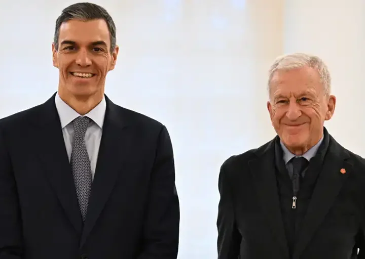 Cáritas demanda a Sánchez la regularización extraordinaria y políticas de país contra la exclusión