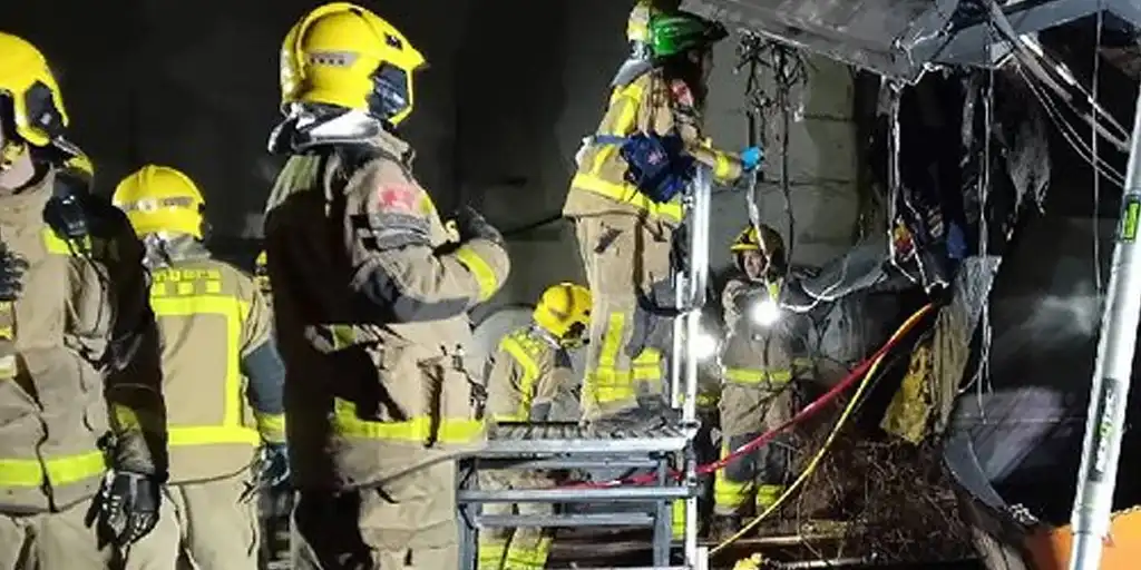 Muere una persona y otras 37 resultan heridas en el accidente ferroviario de Gelida (Barcelona)