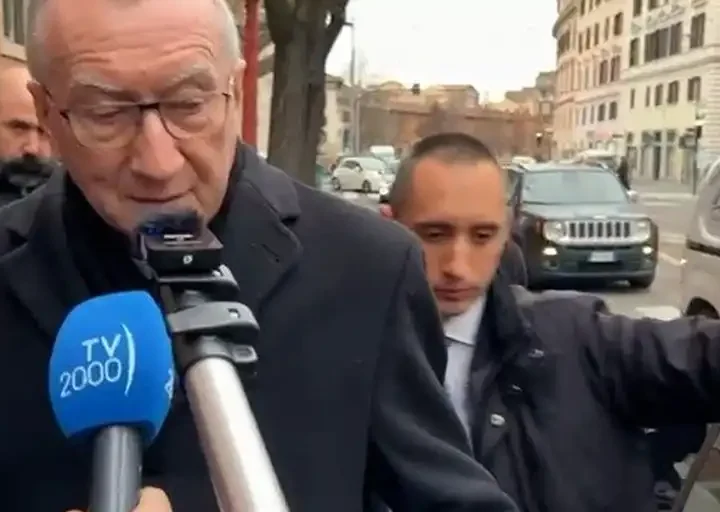 El secretario de Estado del Vaticano, Parolin, pide respeto al derecho internacional al paso de Trump por Davos