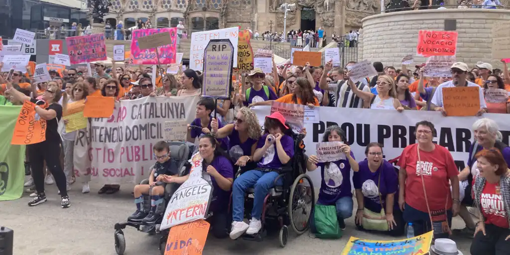 Profesionales del sector social: “Somos un sector que cuida, pero al que no se cuida”