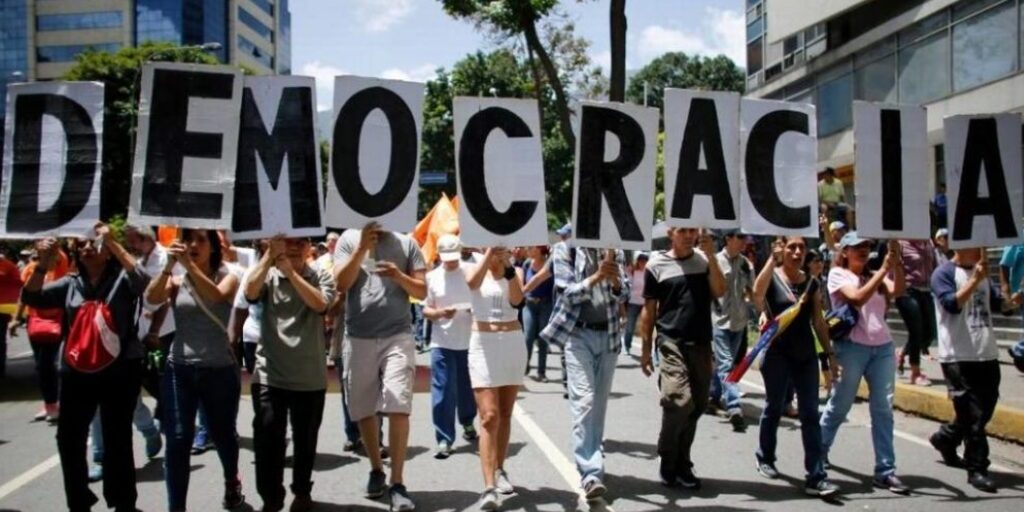 Justicia y Paz España, la HOAC y Profesionales cristianos se suman a la condena de la intervención de EEUU en Venezuela y piden el fin de la violencia