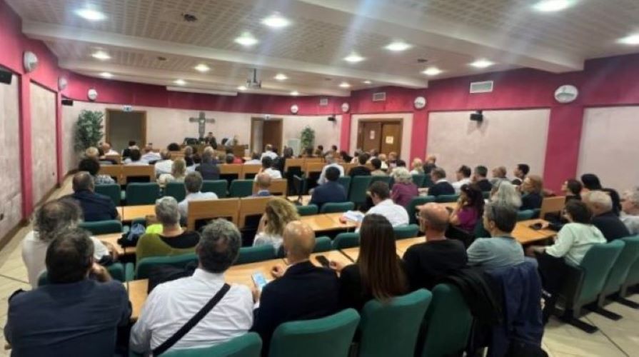 Una encuesta a trabajadores y trabajadoras del Vaticano revela malestar laboral