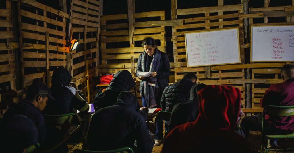 Rostros antes que cifras: una lectura humana (desde la Iglesia) de la regularización extraordinaria