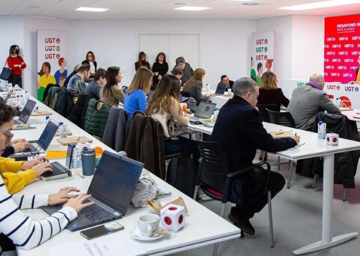 Pepe Álvarez (UGT) denuncia abusos de jornada y reclama al Gobierno la aprobación inmediata del registro horario