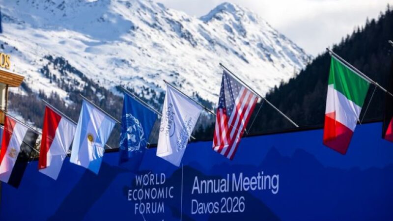 Davos 2026, poco de economía y mucho de pulseada geopolítica: El garrote contra Groenlandia y una crisis no resuelta 