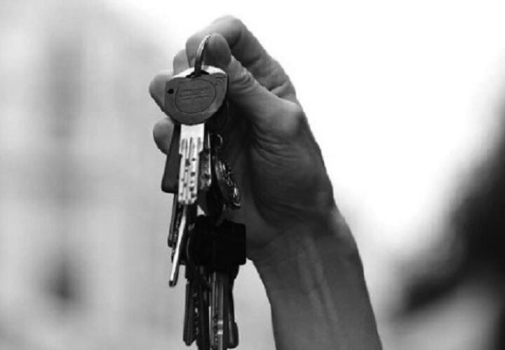 Jóvenes reflexionan sobre la dificultad de acceder a una vivienda digna en un contexto de precariedad