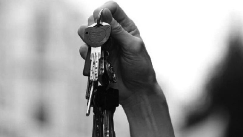 Jóvenes reflexionan sobre la dificultad de acceder a una vivienda digna en un contexto de precariedad