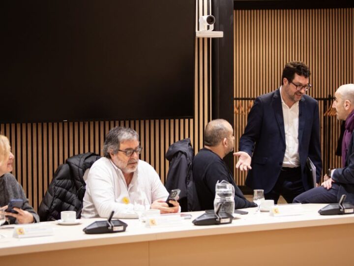 Trabajo propone un incentivo fiscal condicionado para facilitar el acuerdo del SMI