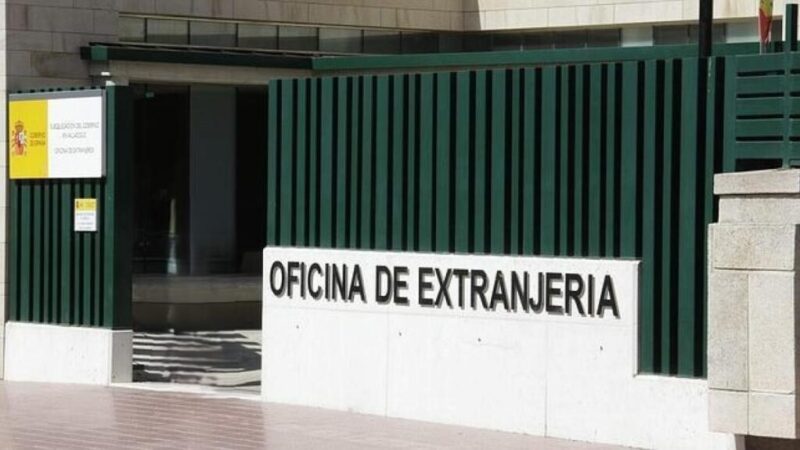 La plantilla de Extranjería alerta del impacto de la regularización extraordinaria en unas oficinas “exhaustas y sin refuerzos”