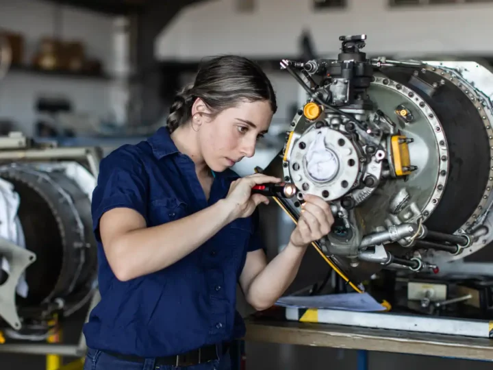 El crecimiento de las empresas desmonta el relato contra los derechos laborales