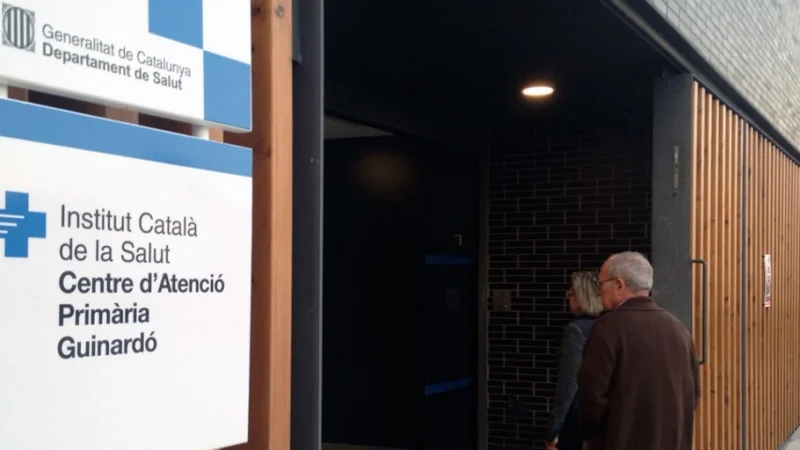 Los sindicatos se oponen a incentivar la reducción de las bajas laborales porque “coacciona” el criterio médico