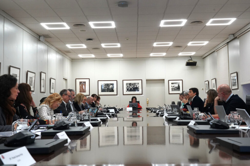 Los sindicatos cargan contra el informe de la AIReF y piden explicaciones al Gobierno por su enfoque para abordar la incapacidad temporal