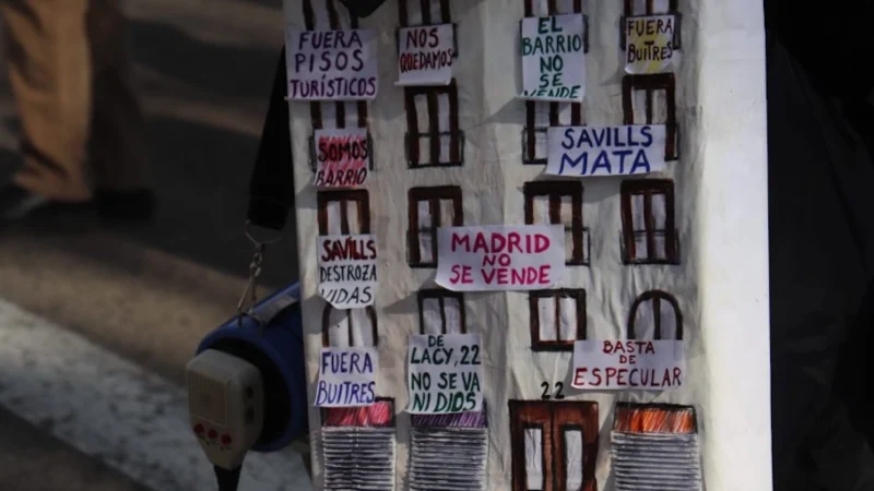 La vivienda de protección pública excluye a las familias de ingresos bajos