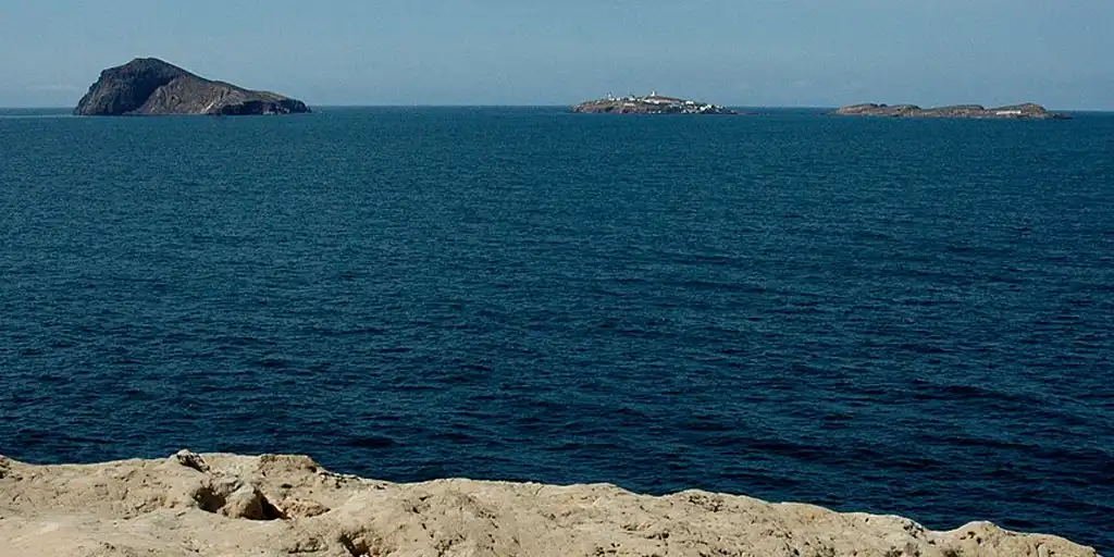 Declarada ilegal la devolución en caliente de una familia siria en las Islas Chafarinas