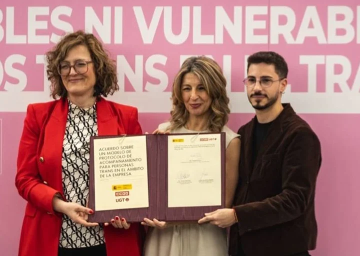 El Gobierno y los sindicatos firman un protocolo pionero para garantizar la igualdad real de las personas trans en el trabajo