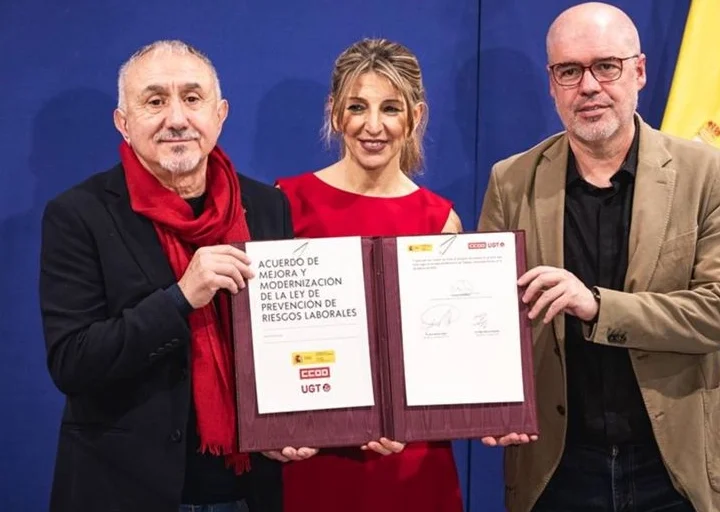 Sindicatos y Trabajo sellan el acuerdo para actualizar la Ley de Prevención de Riesgos con la ausencia de la patronal