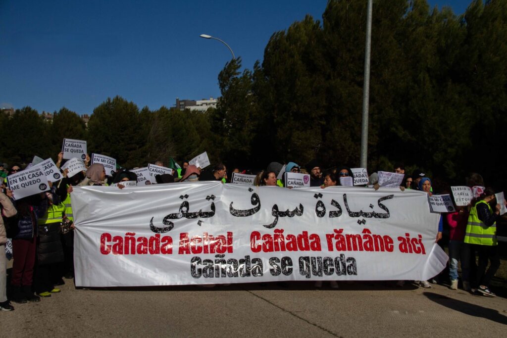 Miles de personas marchan para gritar que “Cañada se queda”