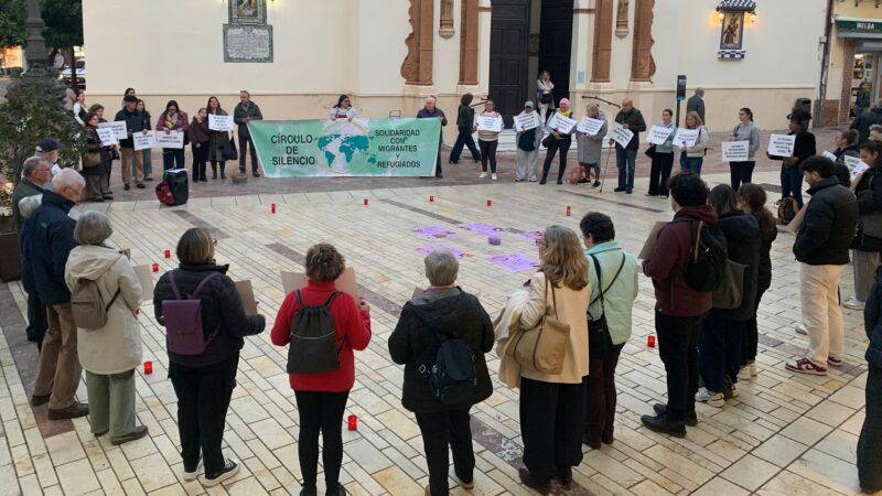 El círculo del silencio de Huelva denuncia la doble vulnerabilidad que sufre la mujer migrante