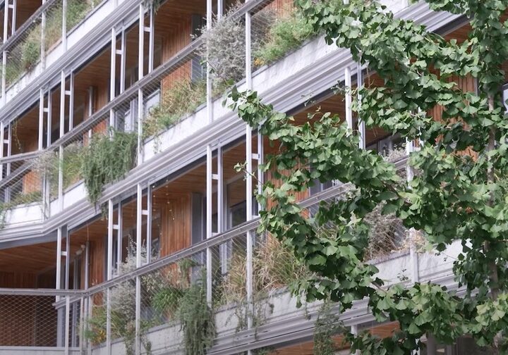 La ministra de Trabajo anuncia una mesa de diálogo social sobre la democratización de las empresas