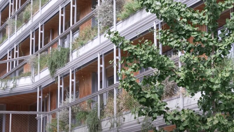 La ministra de Trabajo anuncia una mesa de diálogo social sobre la democratización de las empresas