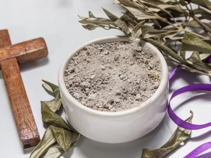 Miércoles de ceniza. Entre el polvo y el espectáculo