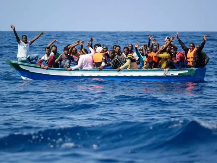 El bloqueo naval y el grito de Aisha