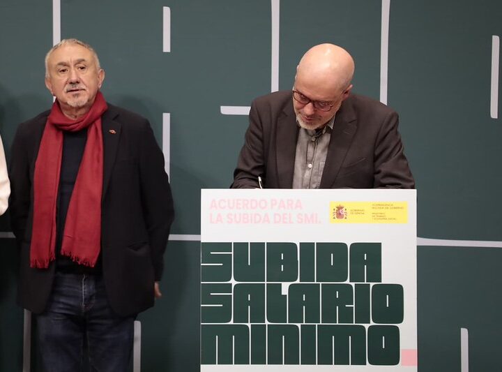 Los sindicatos quieren que la subida del SMI sea la palanca del alza salarial a través de la negociación colectiva