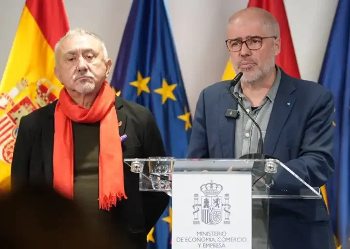 Los sindicatos piden al Gobierno que no “desarme fiscalmente” al Estado cuando más se necesita su acción